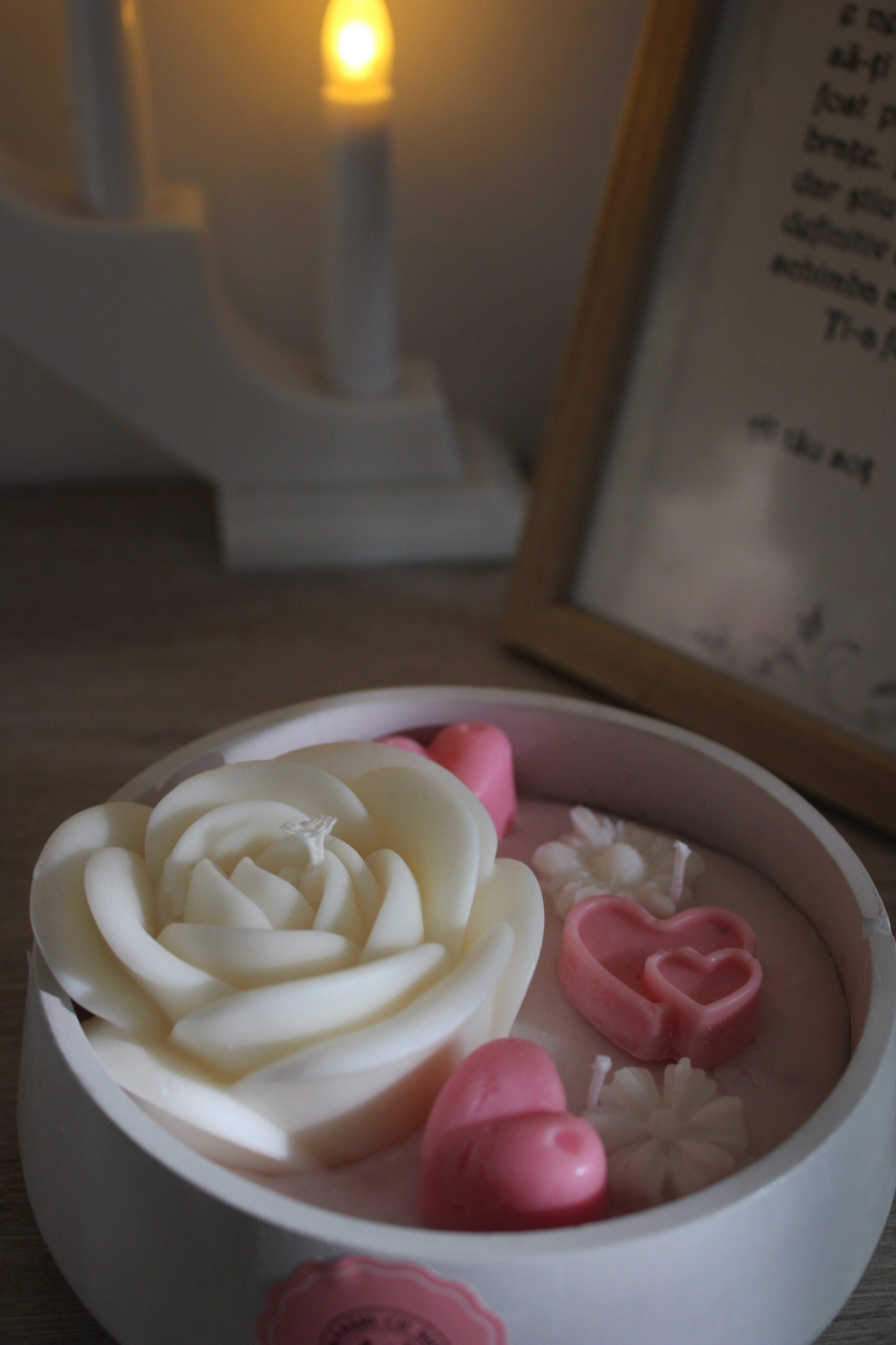 Lumanare Roses in vas ceramic - imagine 4